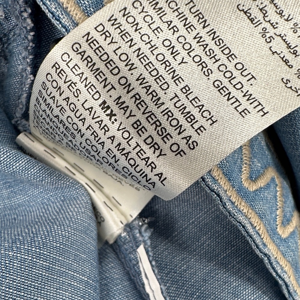 Chico's Embellished 100% Lyocell Boho Chambray Shirt Top Jacket - Picture 9 of 9